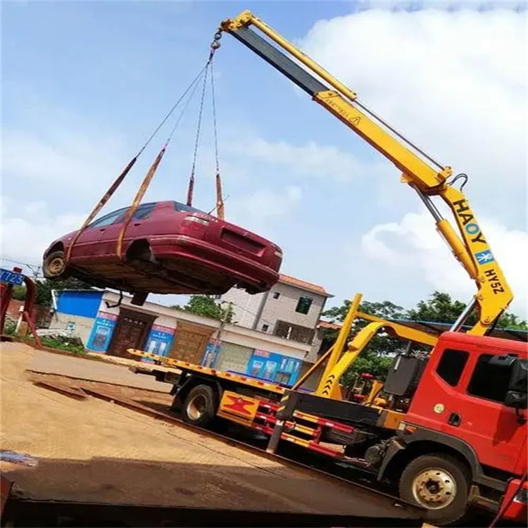 宣城宣州吊车吊汽车的正确方法